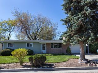 1215 E Dewey Ave, Nampa, ID 83686