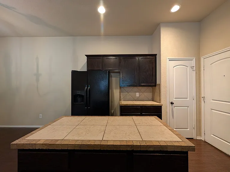 298 Rosalie Dr — Photo 9