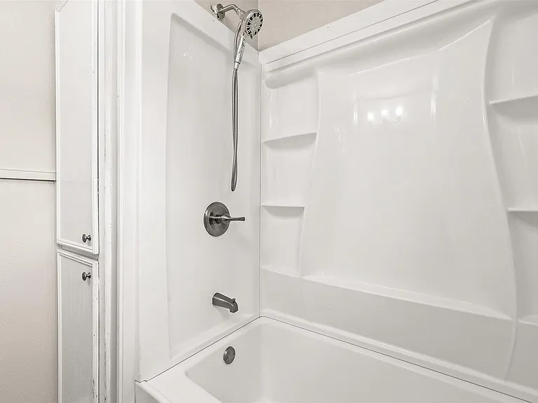 2318 Pecan St — Photo 18