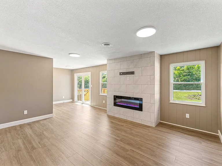 105 Meadowlark Dr — Photo 24