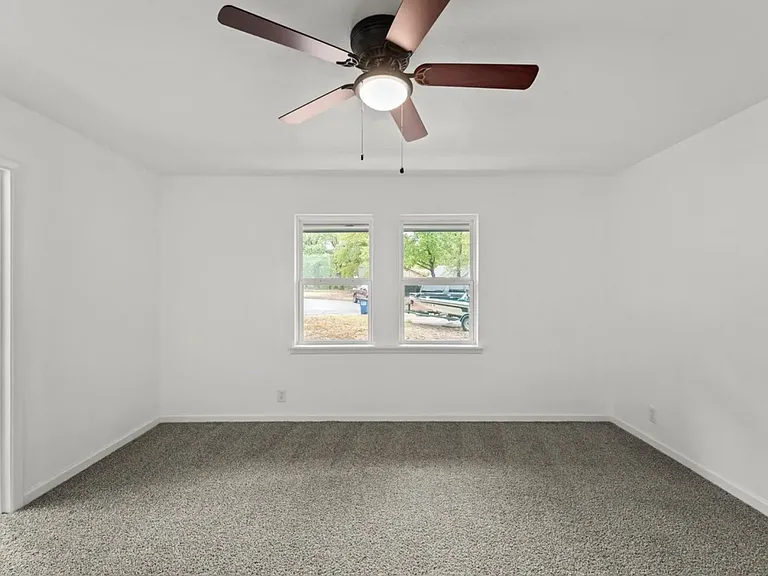 517 Gaye Ct — Photo 13