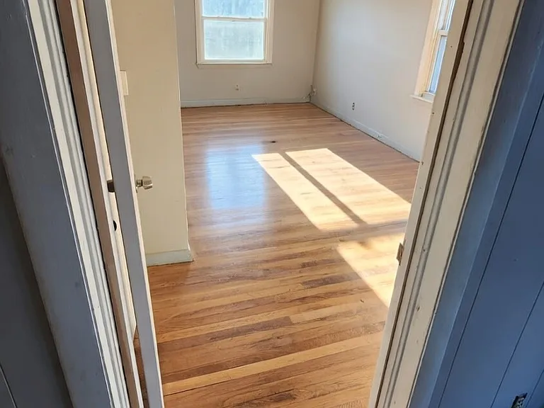 1346 Main St #2 — Photo 5