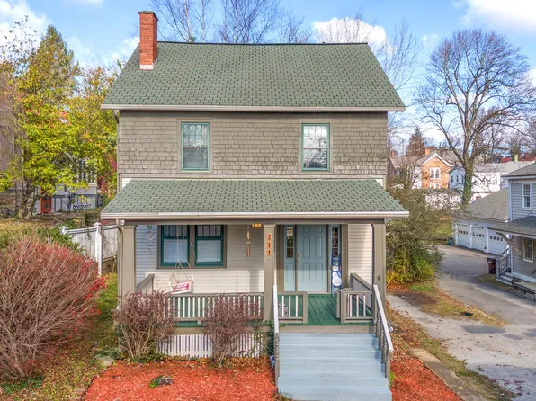 211 W High St, Mount Sterling, KY 40353