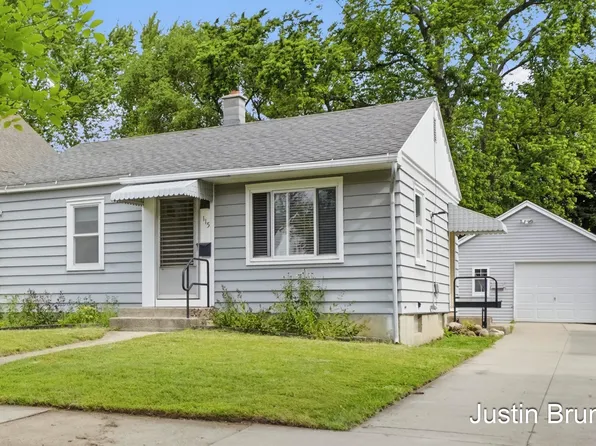 115 Montrose St NE, Grand Rapids, MI 49505