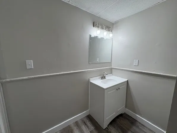 40 E Liberty St #2, Waterbury, CT 06706