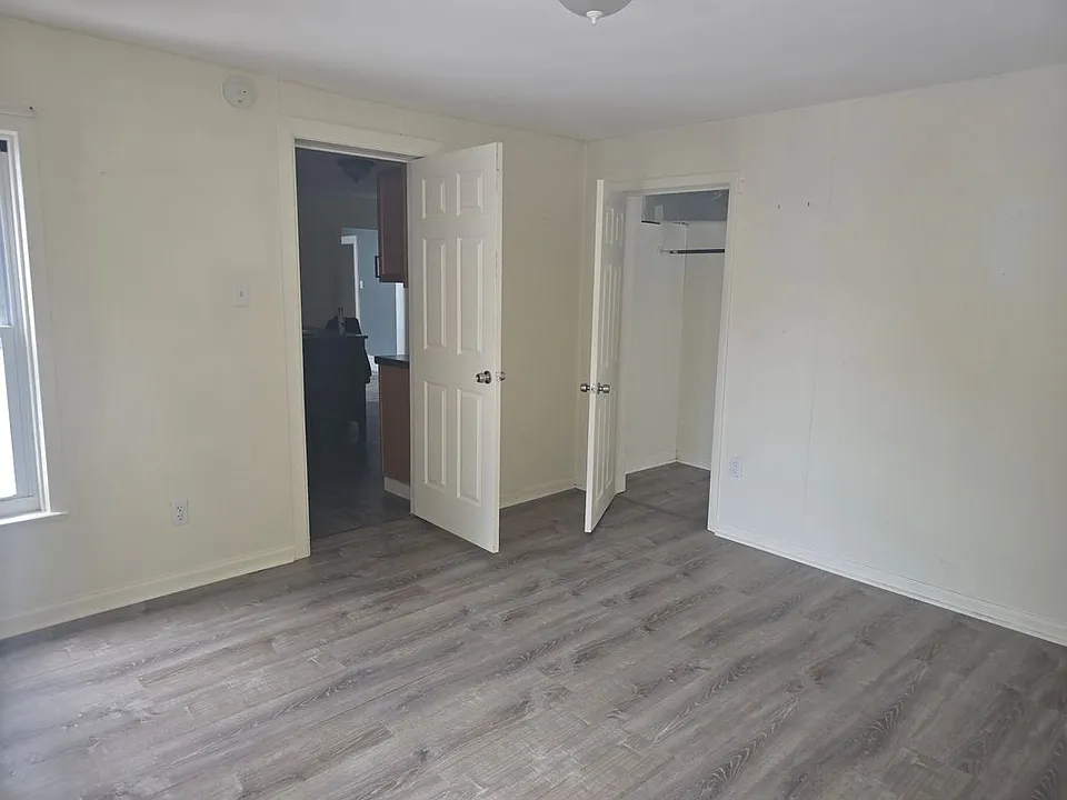 16 Marion Ave #1