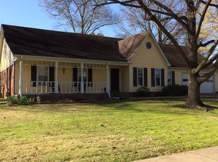 107 W Valleywood Dr, Collierville, TN 38017