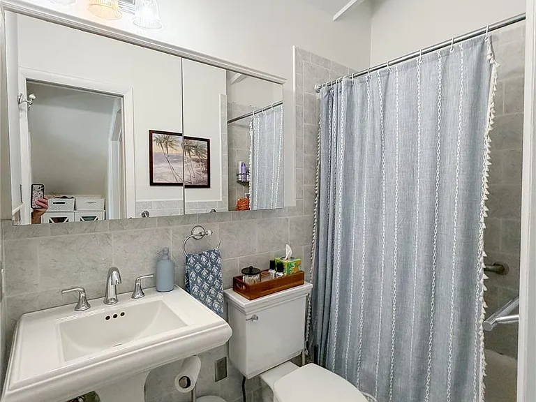 43 W Neck Rd #1 — Photo 11