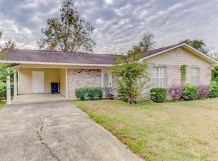 101 Galtney Dr, Vicksburg, MS 39183