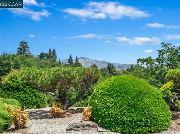 1429 Skycrest Dr APT 3, Walnut Creek, CA 94595