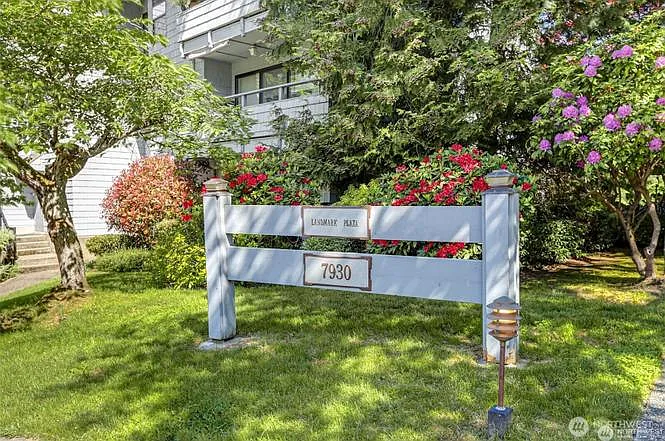 7930 SE 34th St #203 — Photo 16