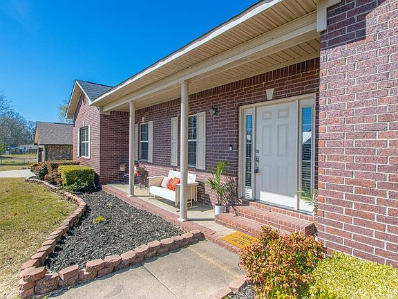5th image of 1710 Royal Oaks Dr