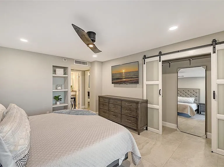4822 Ocean Blvd #2F — Photo 41