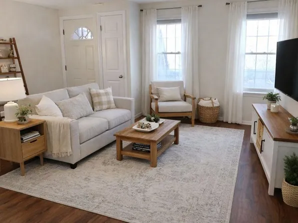 201 York Street image 1 of 11