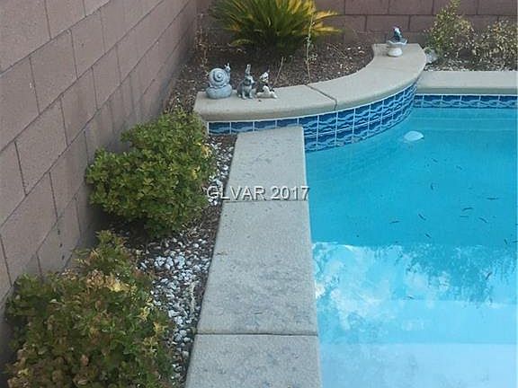 5th image of 10272 Montes Vascos Dr
