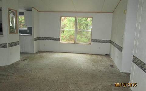 4th image of 195 SW Naples Gln
