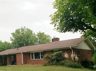 130 Greenridge Rd, Weaverville, NC 28787