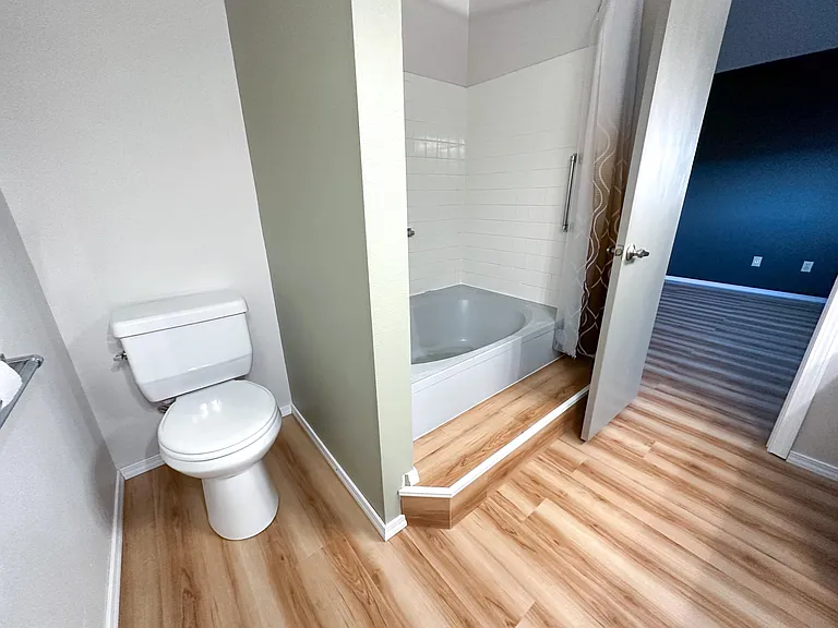 7215 Brentford Dr — Photo 5
