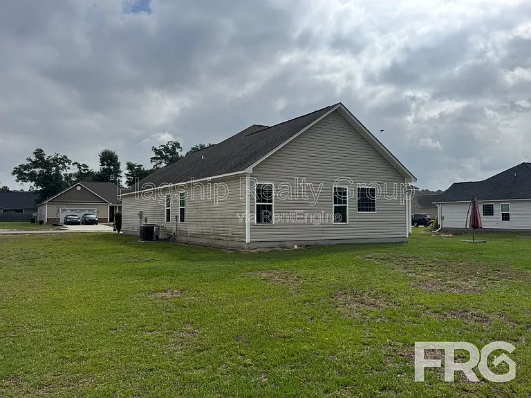 118 Quail Hollow Dr — Photo 3