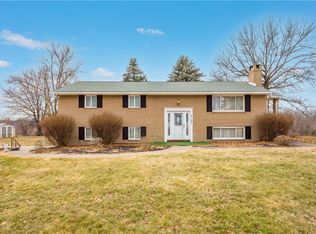 3157 Old Oakdale Rd, Mc Donald, PA 15057