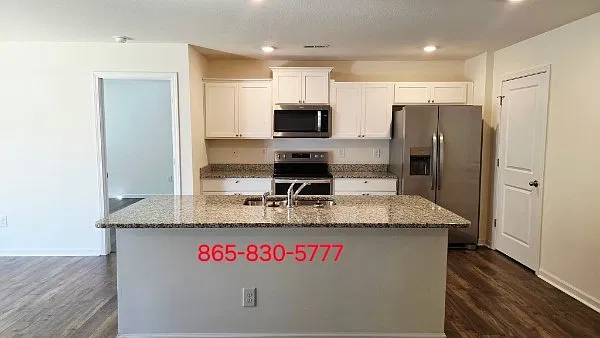 3 bed, 1635 sqft, $2,200 — Photo 3