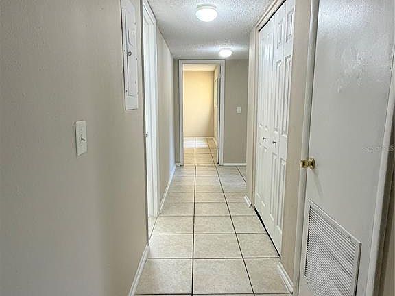 5th image of 908 Lake Destiny Rd Unit B