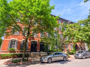 506 W Wisconsin St, Chicago, IL 60614