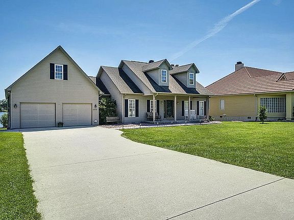 3rd image of 1232 Arrowhead Dr