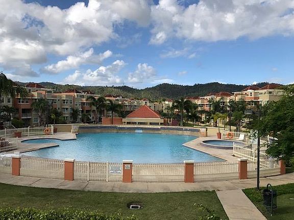 3rd image of 500 Grand Boulevard Los Prados