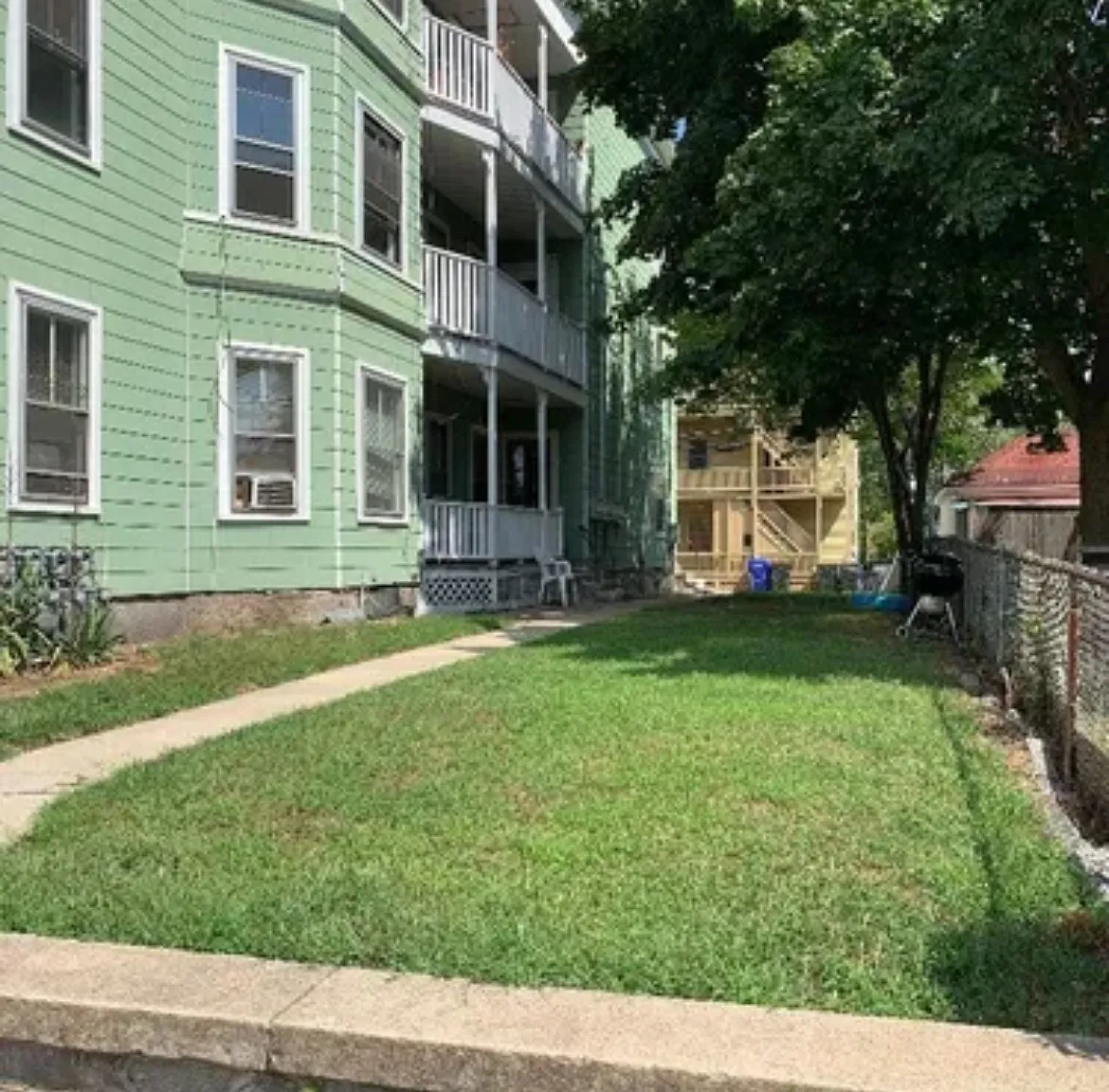 2 bed, $1,550 — Photo 2