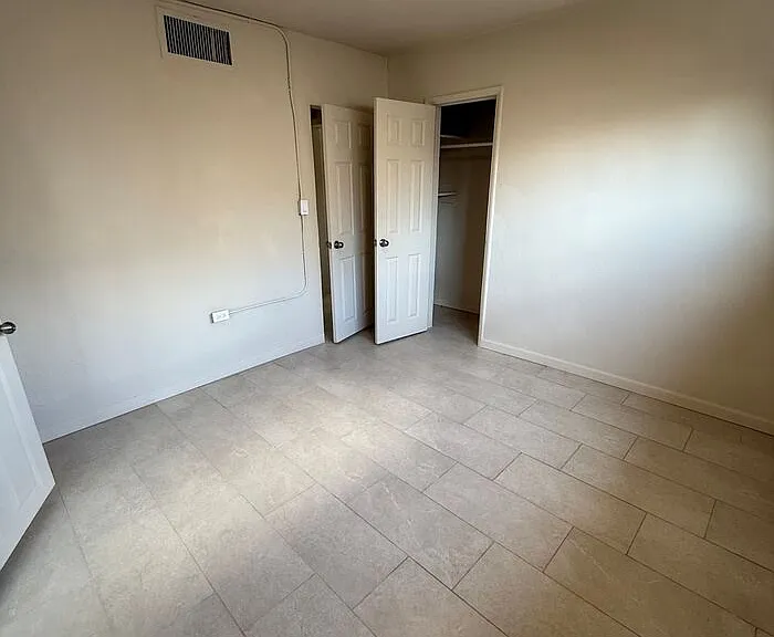 3638 S 9th Ave — Photo 13