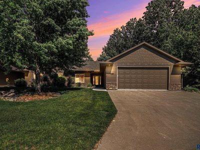 5618 S Shadow Wood Pl, Sioux Falls, SD, 57108