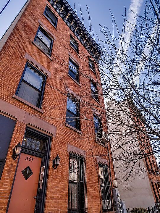 1st image of 307 7th St APT 4