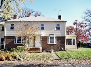 319 Plaza Rd N, Fair Lawn, NJ 07410