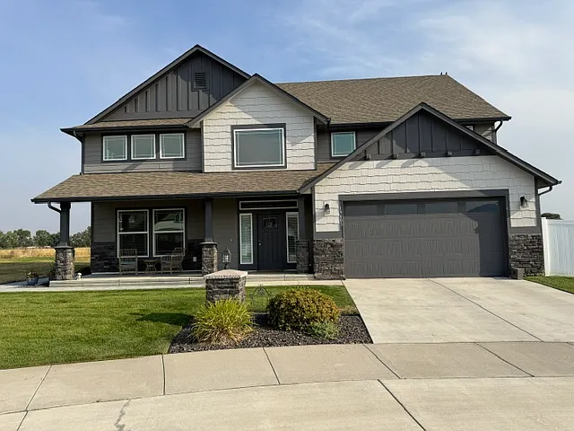 4 bed, 3145 sqft, $3,995 — Photo 1