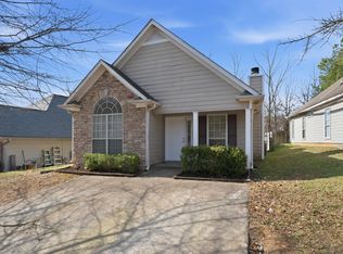 397 Camden Cove Cir, Calera, AL 35040