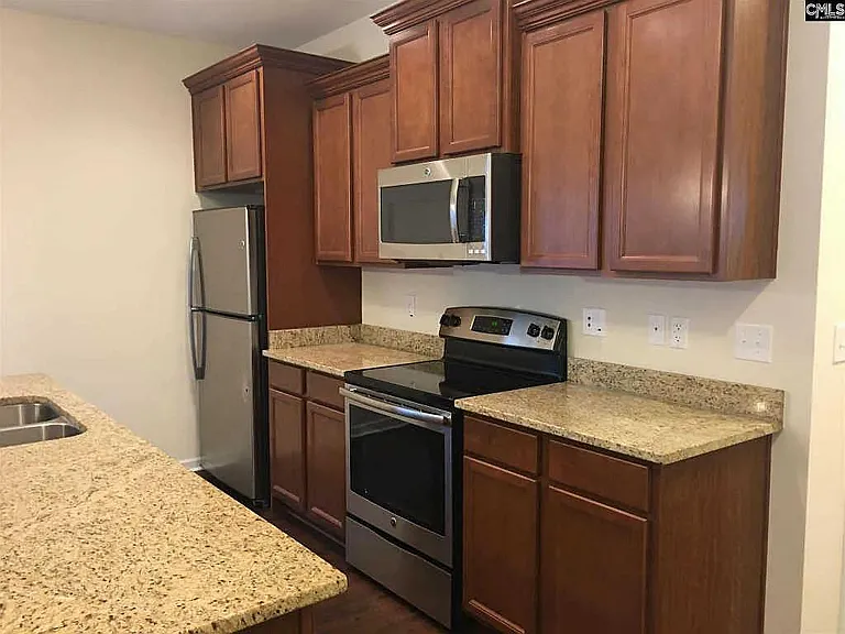 124 Wainscot Oak Ln — Photo 2