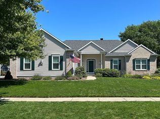 454 Dune Rdg S, Saint Joseph, MI 49085