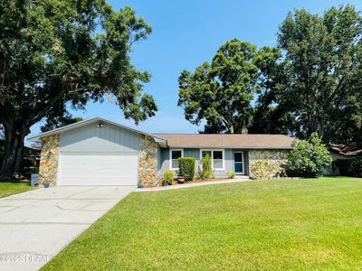 3565 E Lake Dr, Land O Lakes, FL, 34639