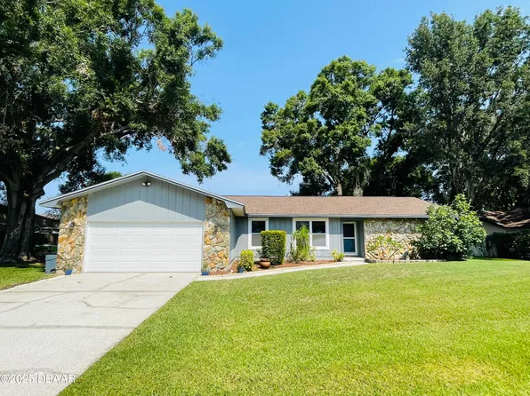 3565 E Lake Dr, Land O Lakes, FL 34639