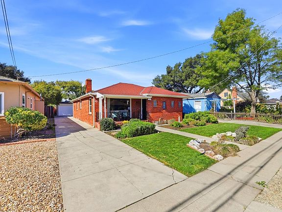 4th image of 181 Cleaves Ave