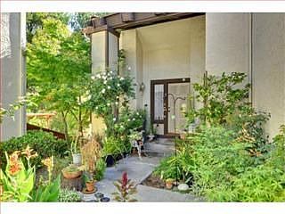 3rd image of 412 Via Primavera Dr