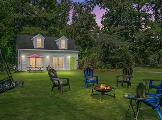 7429 Parish Point Rd, Meggett, SC 29449