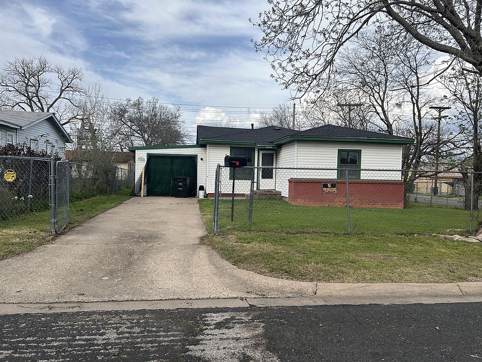 1st image of 3013 June St