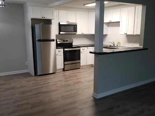 6605 Katahdin Dr #17, Youngstown, OH 44514