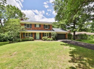 5673 Mapleridge Dr, Cincinnati, OH 45227