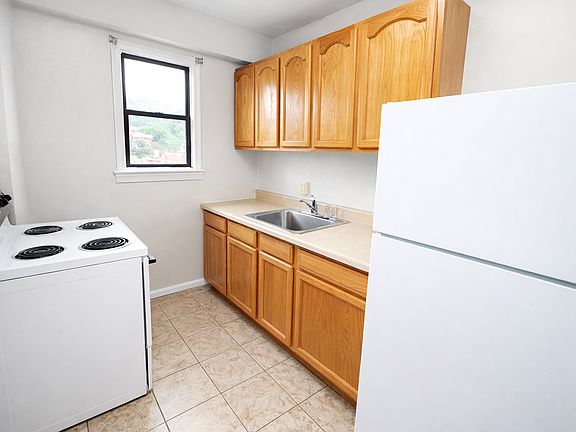 Studio (Unit 6G)