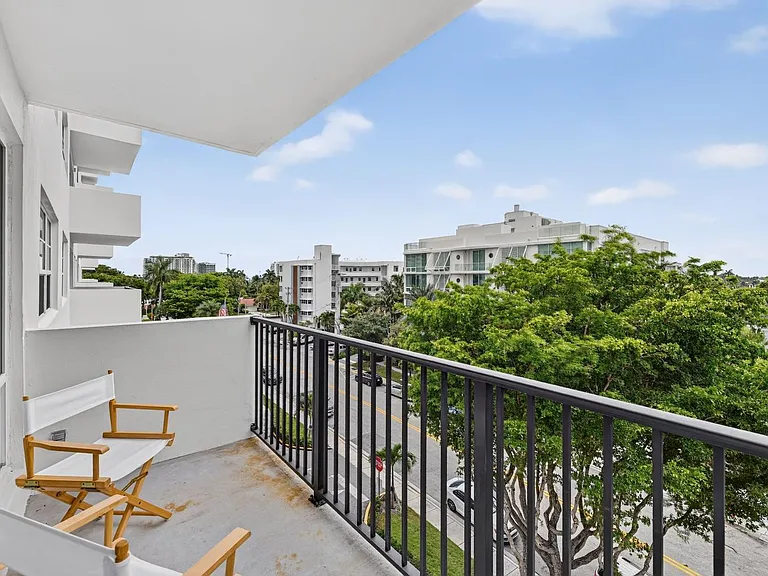 340 Sunset Dr #501 — Photo 10