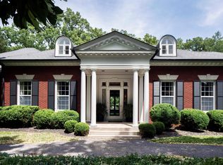 2505 Poplar Crest Rd, Indian Hills, KY 40207