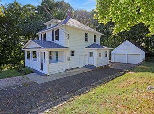 35 Buckingham Ct, Watertown, CT 06779